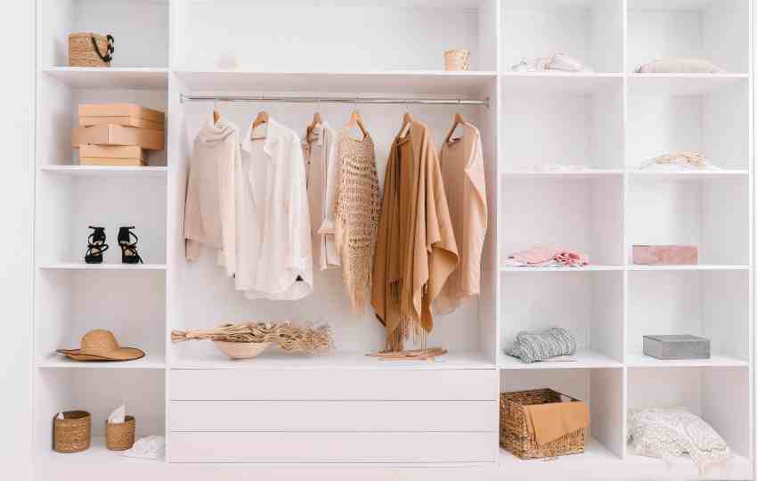 walk in closet dimensions