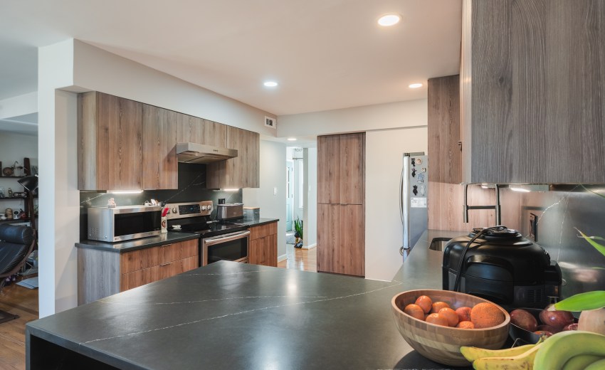 Stunning Contemporary Kitchen Project completed by My Kitchen and Bath Vienna